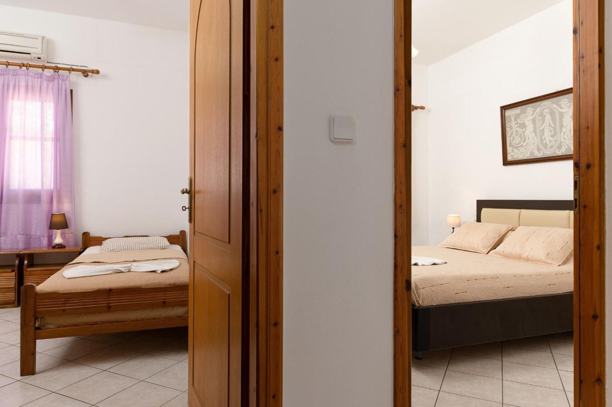 Villas Alexandros Kalamaki (Heraklion) Quarto foto